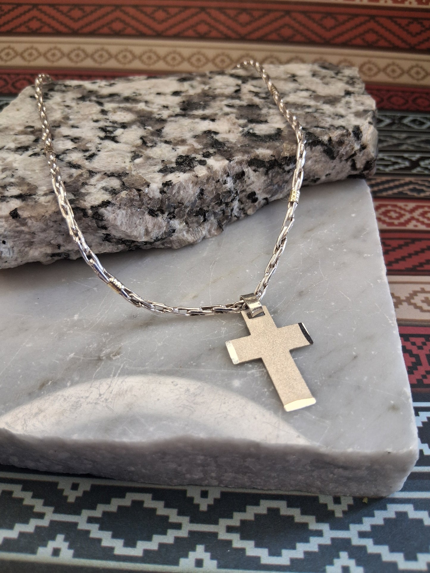 Collar - Plata y Oro - x 50 cms - dije Cruz Chata - Dama.