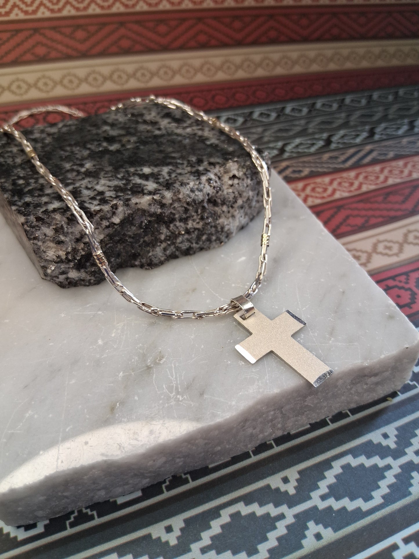 Collar - Plata y Oro - x 55 cms - Dije Cruz Chata.