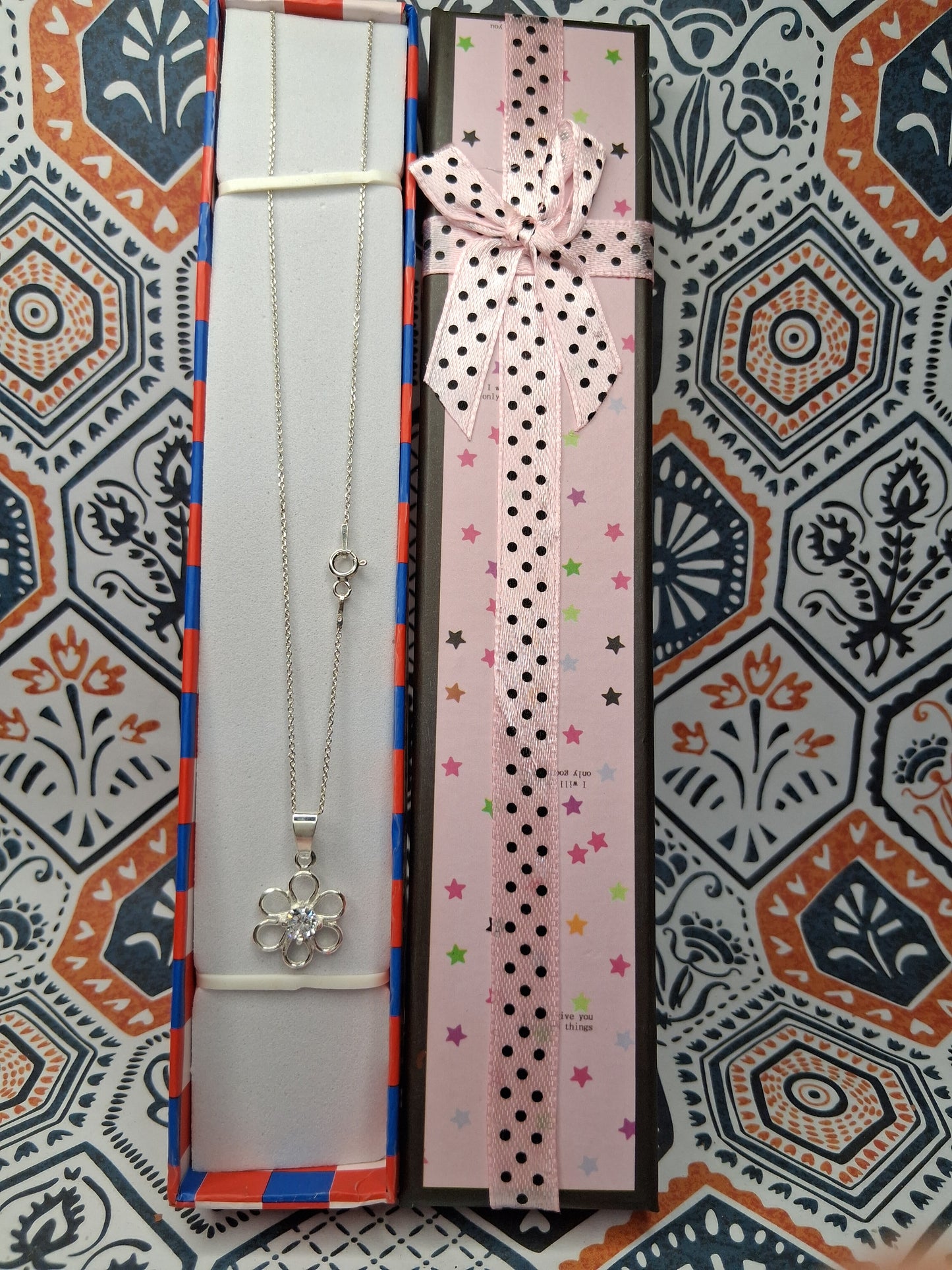 Collar - Cadena y Dije Flor (Blanco) - 45 Cms - Plata925.
