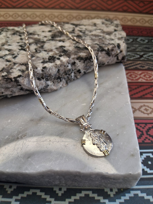 Collar - Plata y Oro - x 50 cms - dije Gauchito Gil   - Dama.
