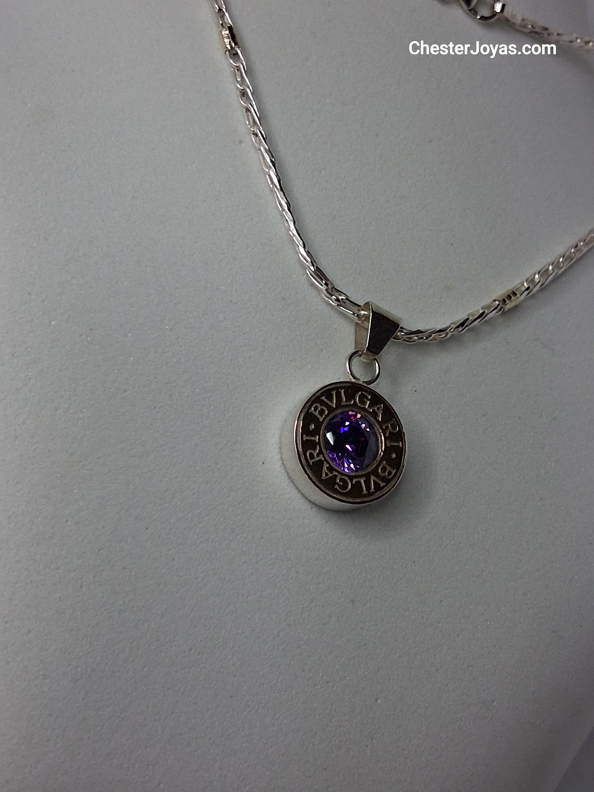Collar -  Cadena Plata y Oro  x 45 cms - Dije BVLGARI (violeta) - Dama.