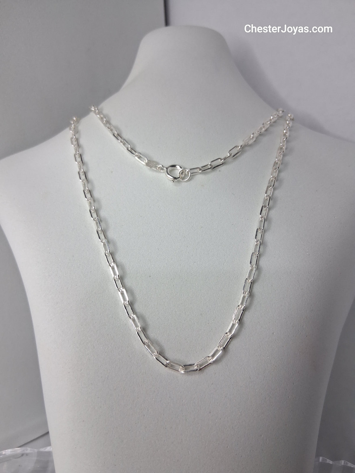 cadena de plata Forcet