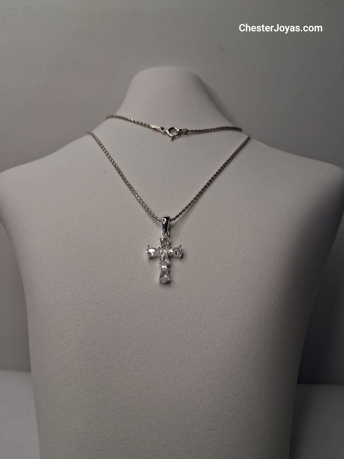 Collar - Cadena Coreana x 45 cm Cruz con Piedras blancas - Plata925.