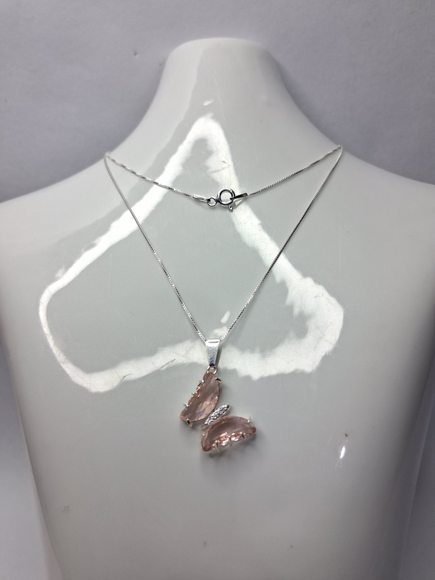 Collar - Mariposa piedra Coral engazada (veneciana) - Plata925 - Dama.