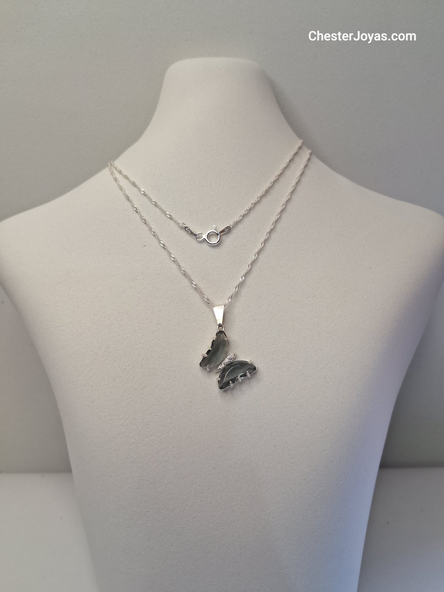 Collar - Mariposa Piedra Negra engazada (Singapur) - Plata925 - Dama.